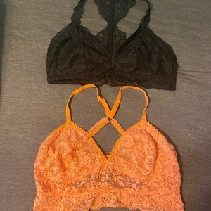 2 BRALETTES